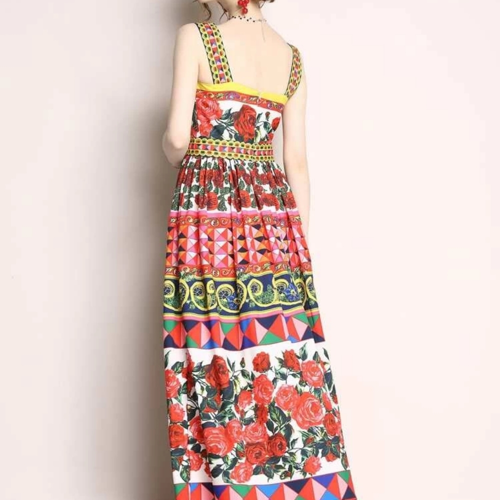 Dress - Picture 3 of 3